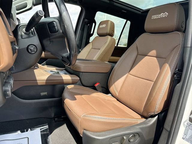 Used 2022 Chevrolet Tahoe High Country AWD/4WD image 11