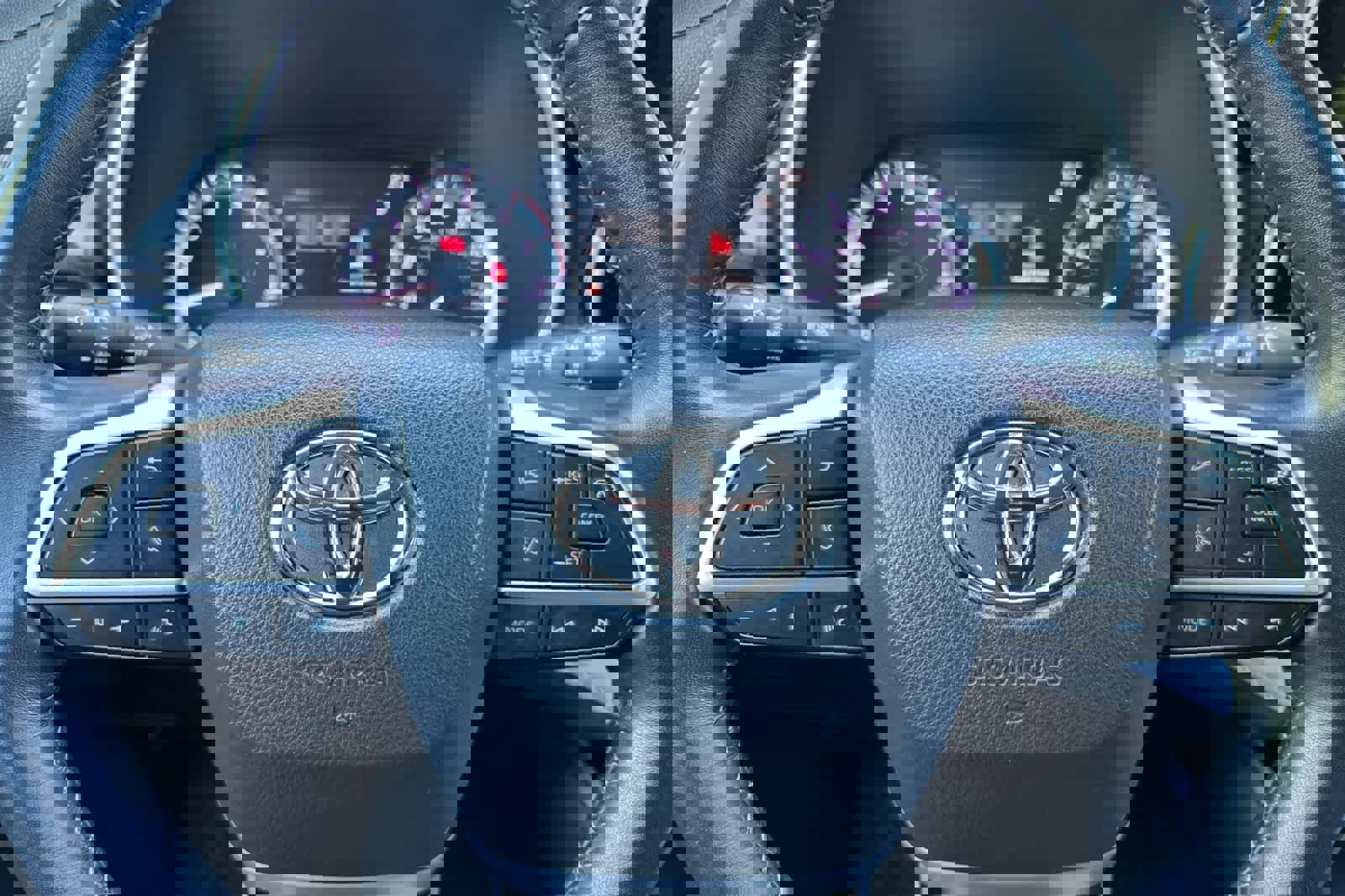 Used 2023 Toyota Highlander XLE image 26