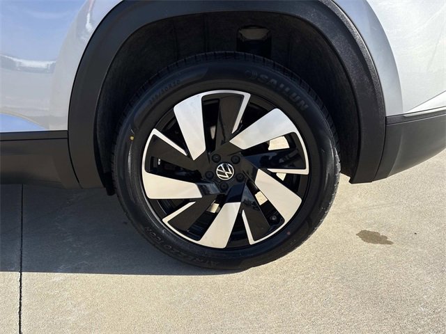 Certified 2024 Volkswagen Atlas Cross Sport SE image 26