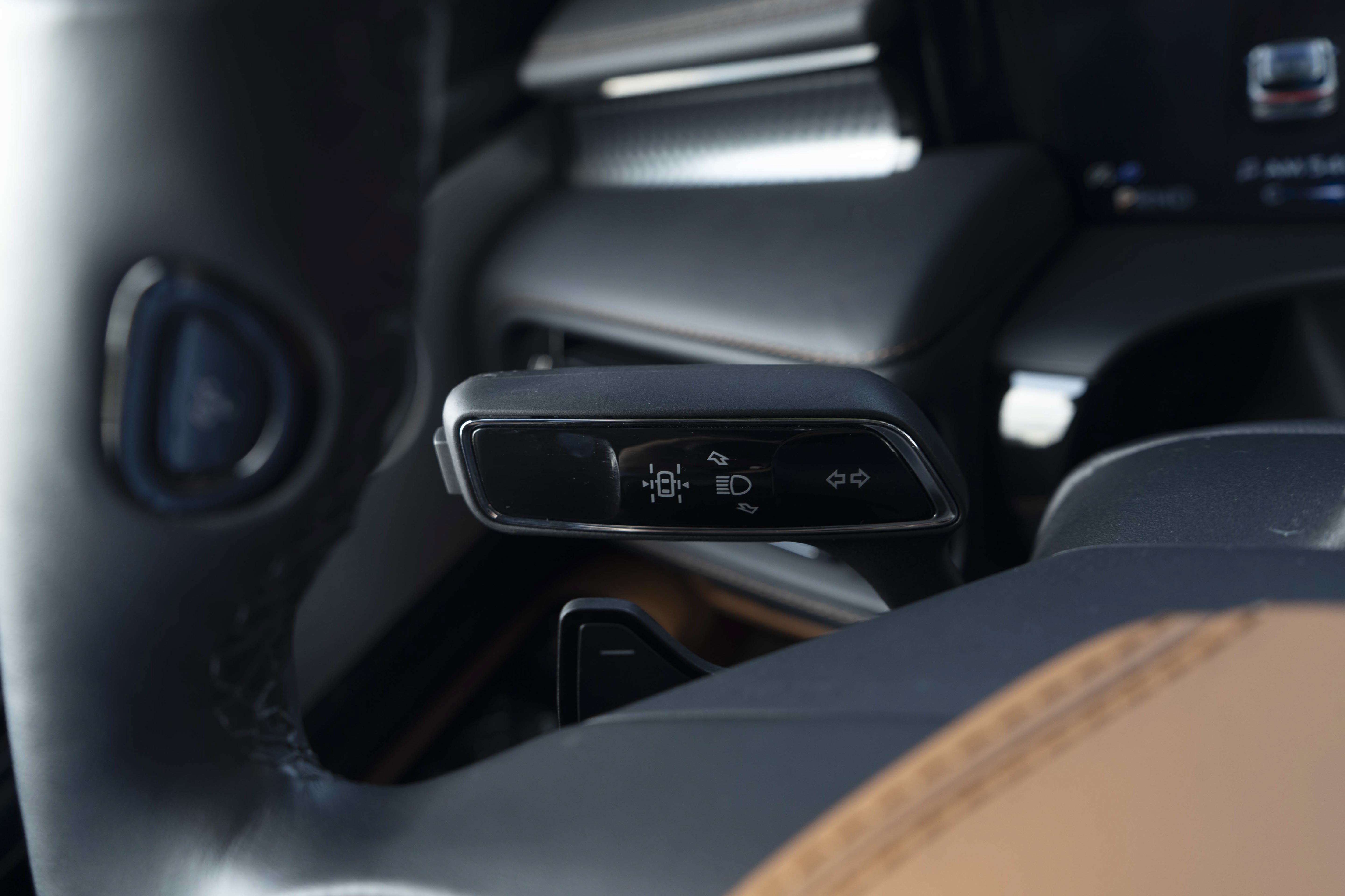 Used 2025 Lincoln Aviator Black Label AWD/4WD image 25