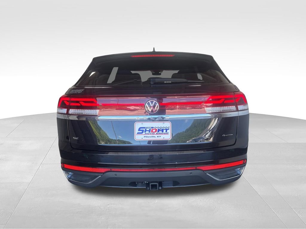 Used 2025 Volkswagen Atlas Cross Sport SE AWD/4WD image 5