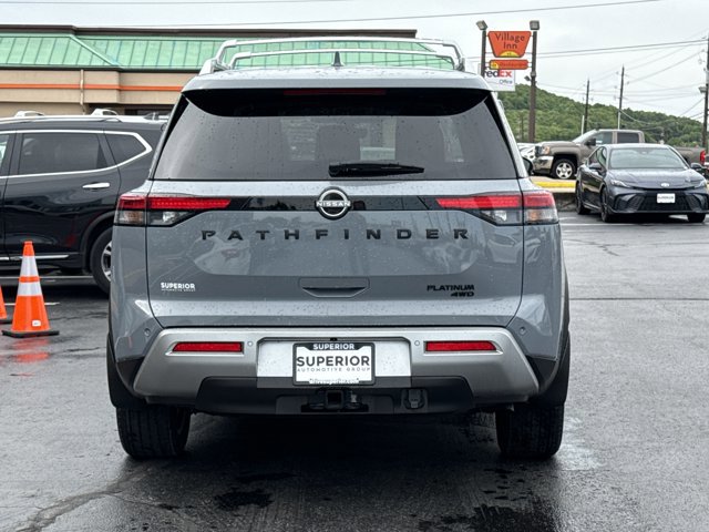 Certified 2025 Nissan Pathfinder Platinum AWD/4WD image 4