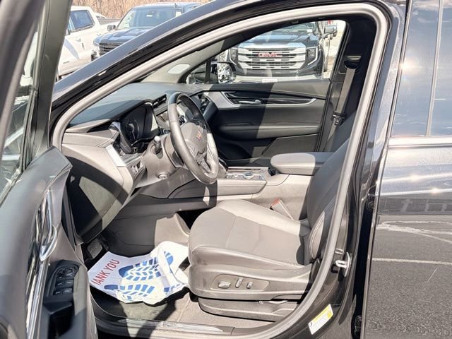 Used 2024 Cadillac XT5 Premium Luxury image 16