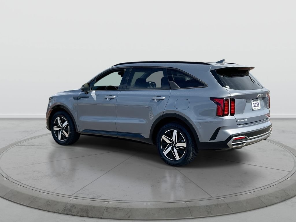 Used 2023 Kia Sorento S FWD image 6