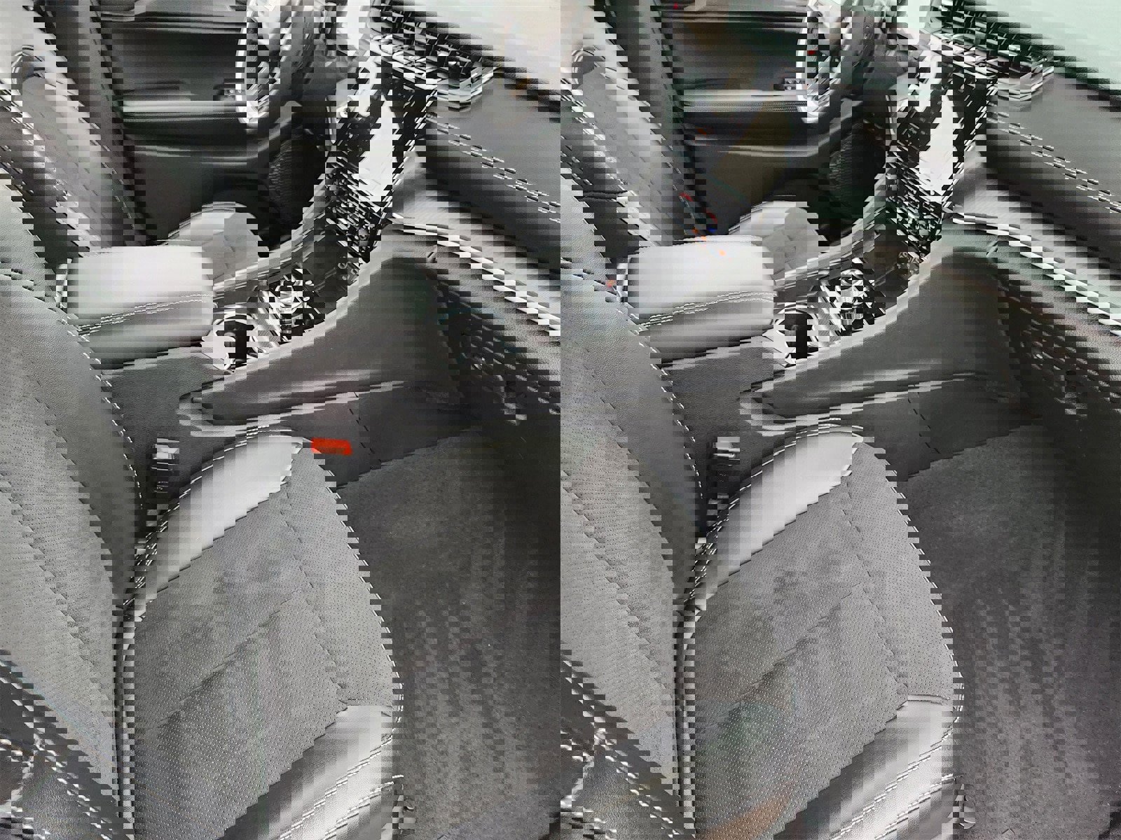 Certified 2024 Jeep Grand Cherokee L Laredo image 20