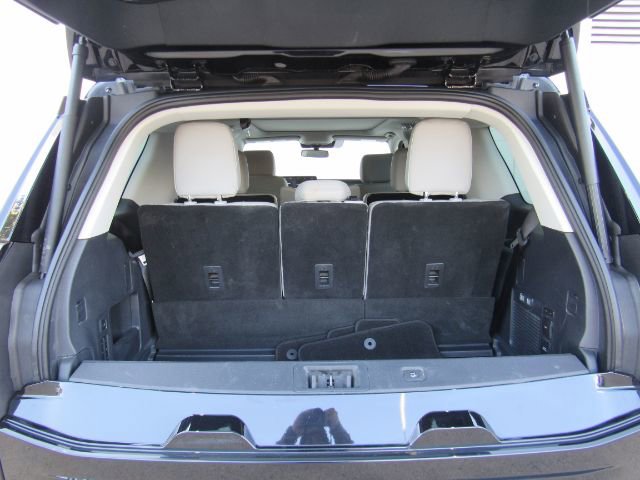 Used 2025 Ford Expedition Active image 28