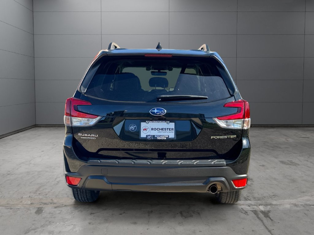 Used 2021 Subaru Forester Limited AWD/4WD image 4