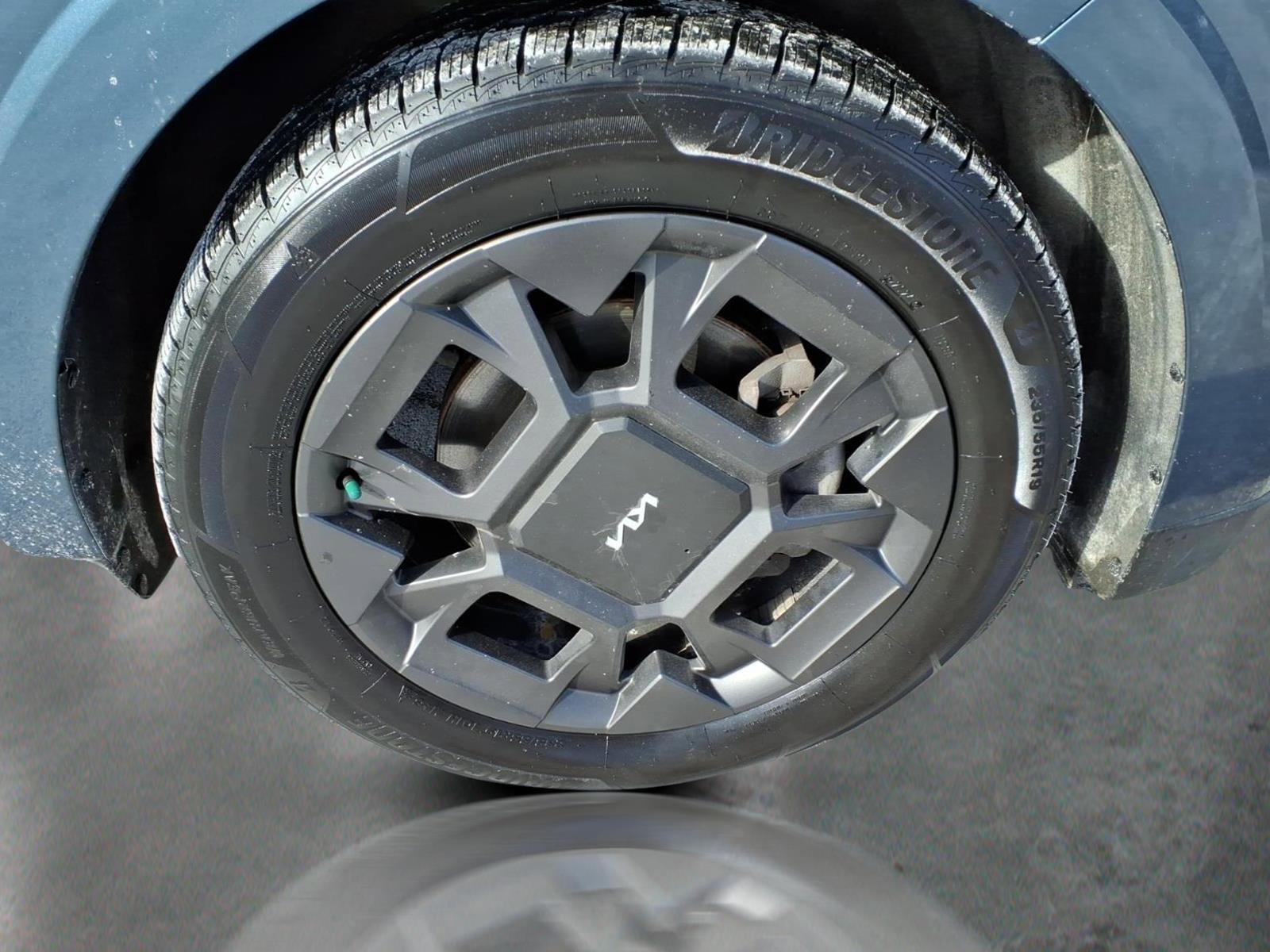 Used 2025 Kia Carnival SX image 11