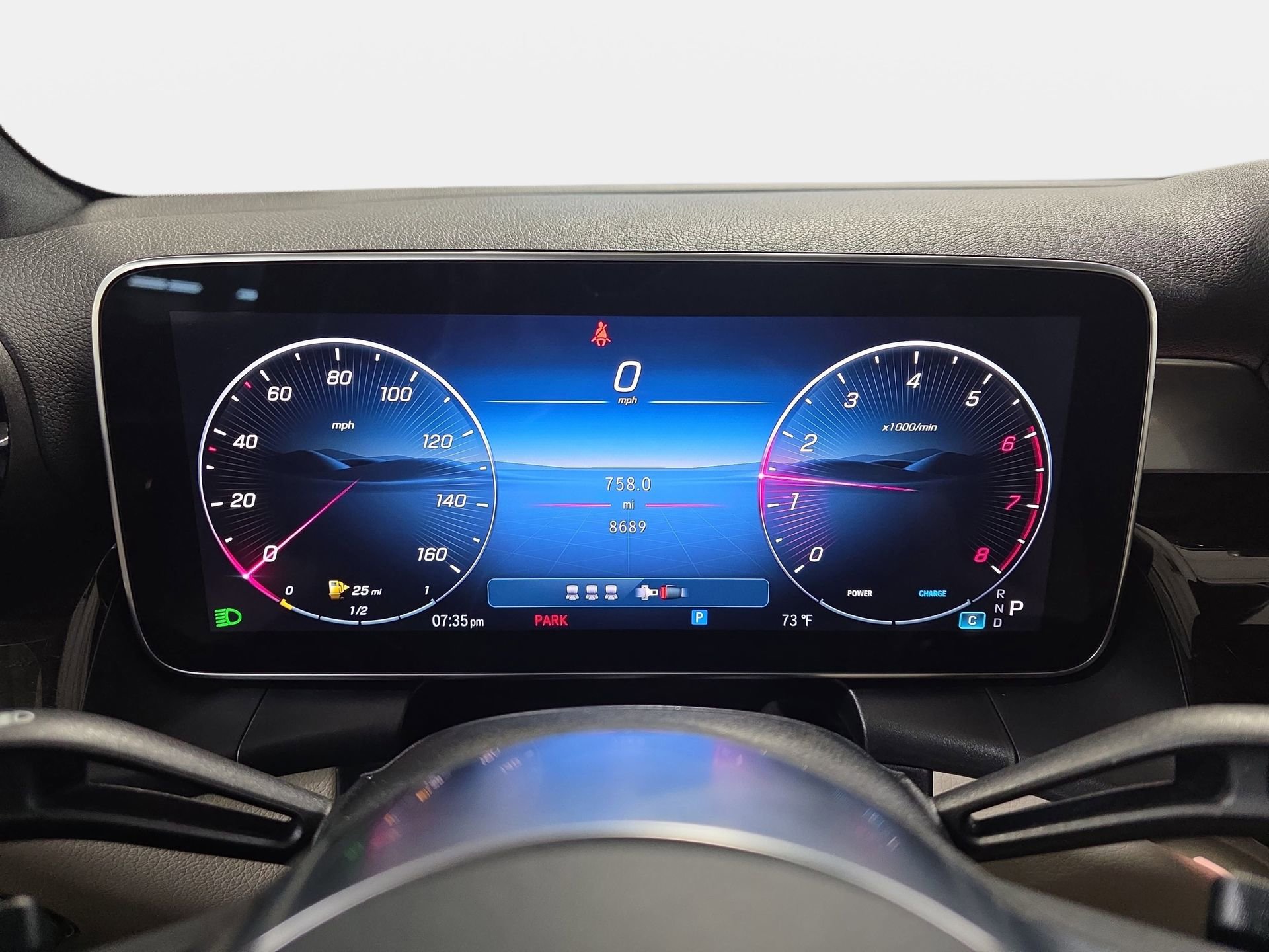 Used 2025 Mercedes-Benz GLC 300 4MATIC image 19