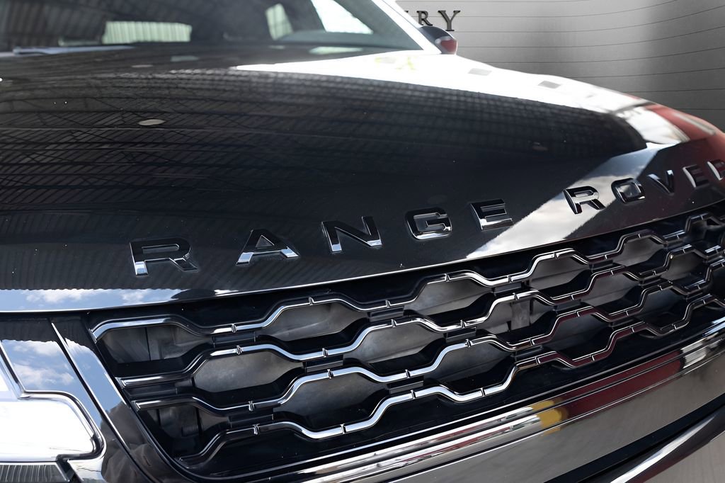 Used 2022 Land Rover Range Rover Evoque R-Dynamic S AWD/4WD image 15