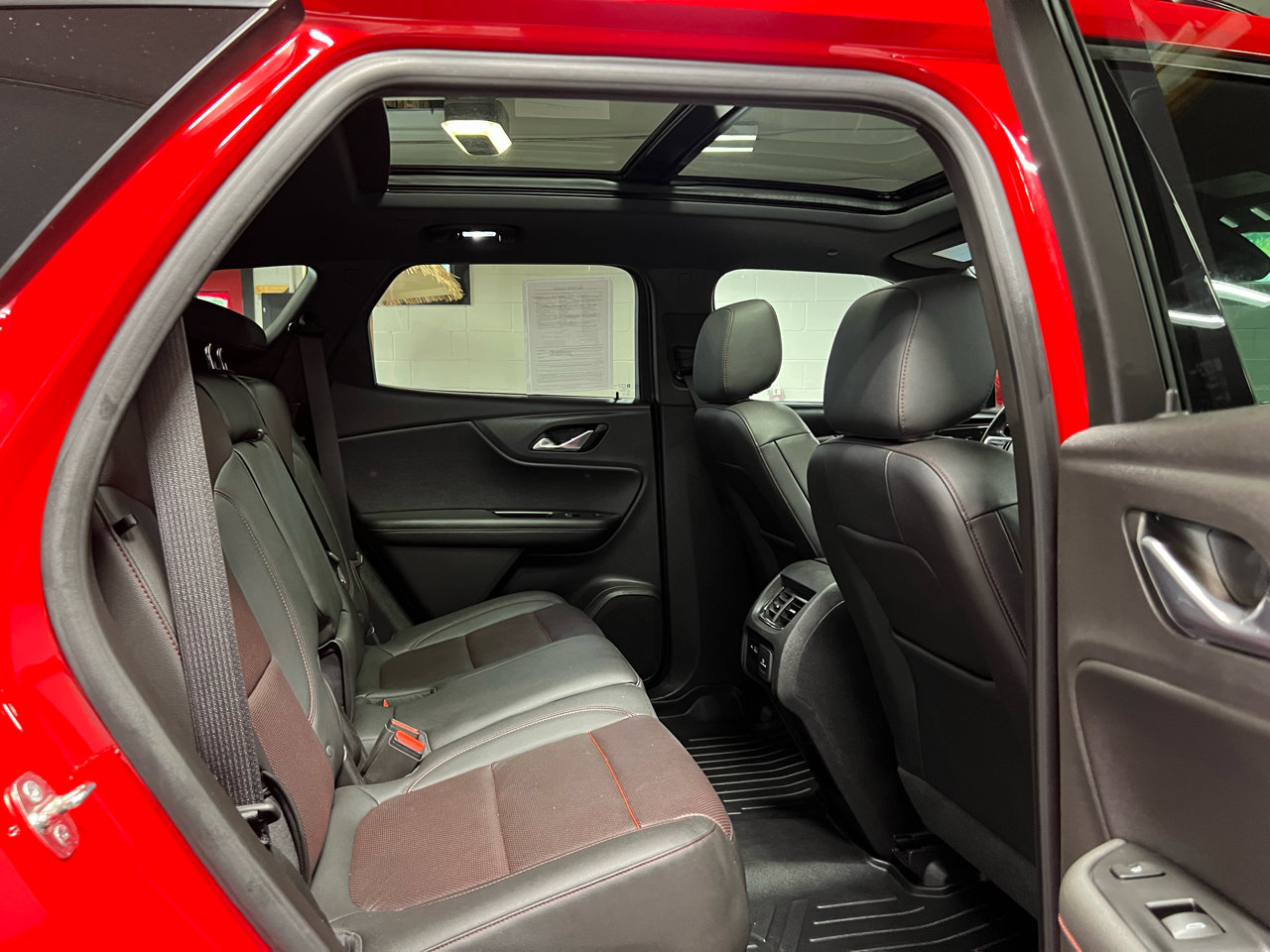 Used 2019 Chevrolet Blazer RS image 17