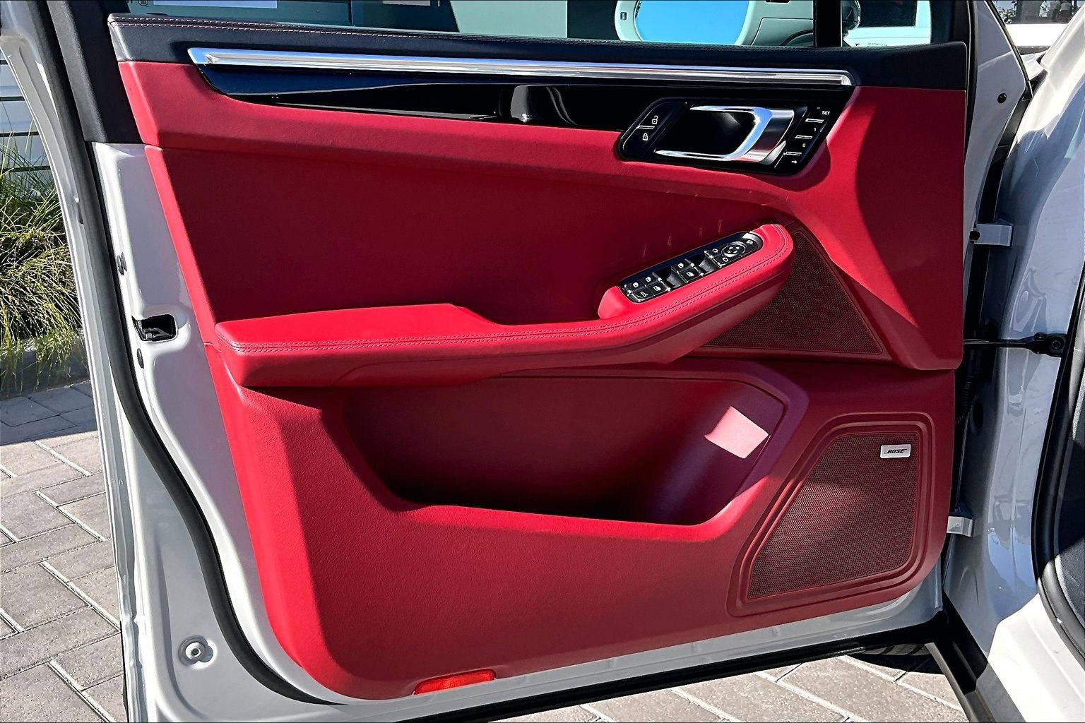 Used 2022 Porsche Macan S image 23