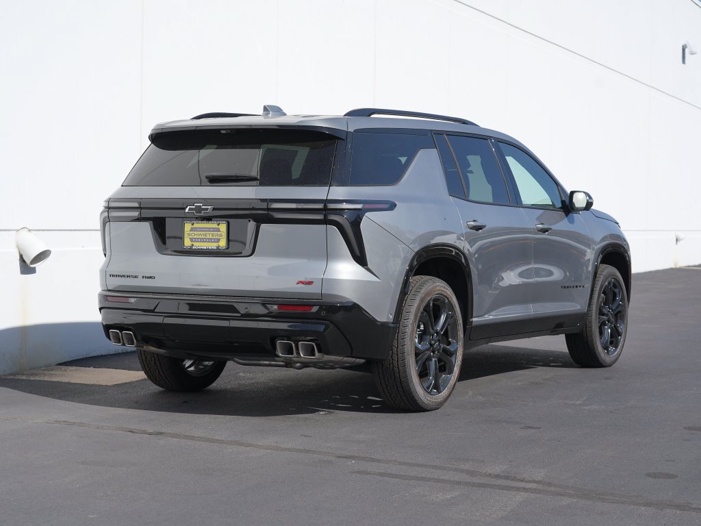 New 2027 Chevrolet Traverse RS w/ LPO, Floor Liner Package AWD/4WD image 4