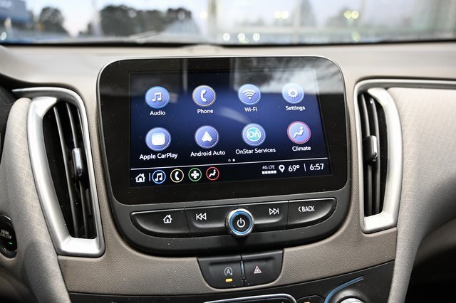 Used 2022 Chevrolet Malibu LT image 15