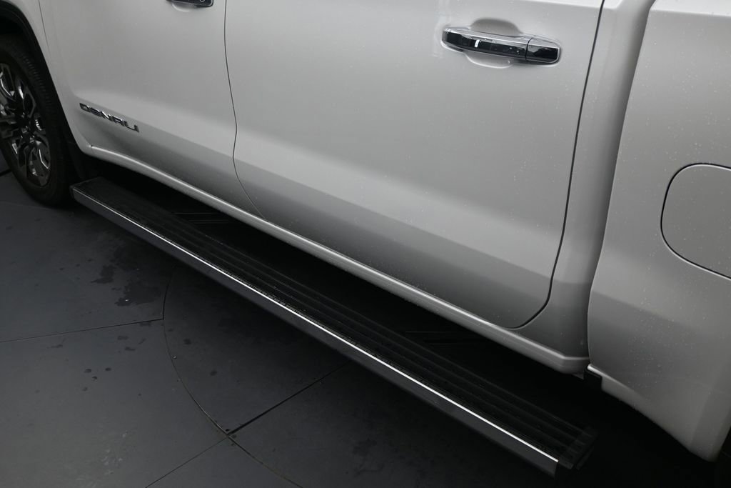 Used 2024 GMC Sierra 1500 Denali Ultimate AWD/4WD image 8
