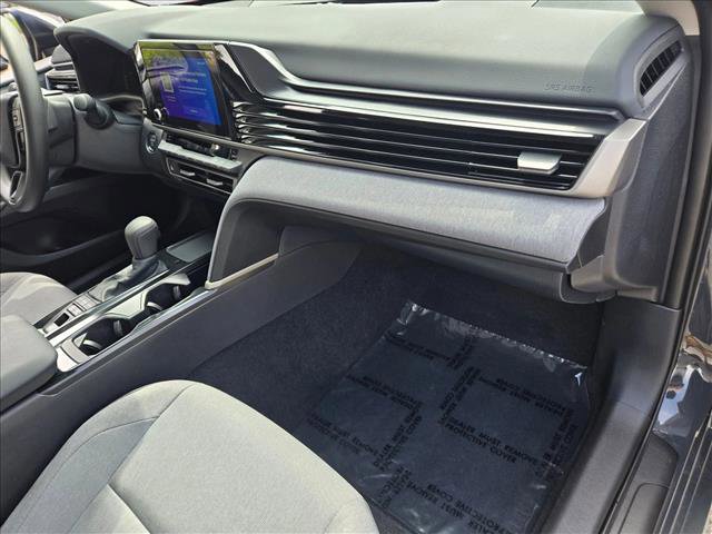 Used 2025 Toyota Camry LE FWD image 20
