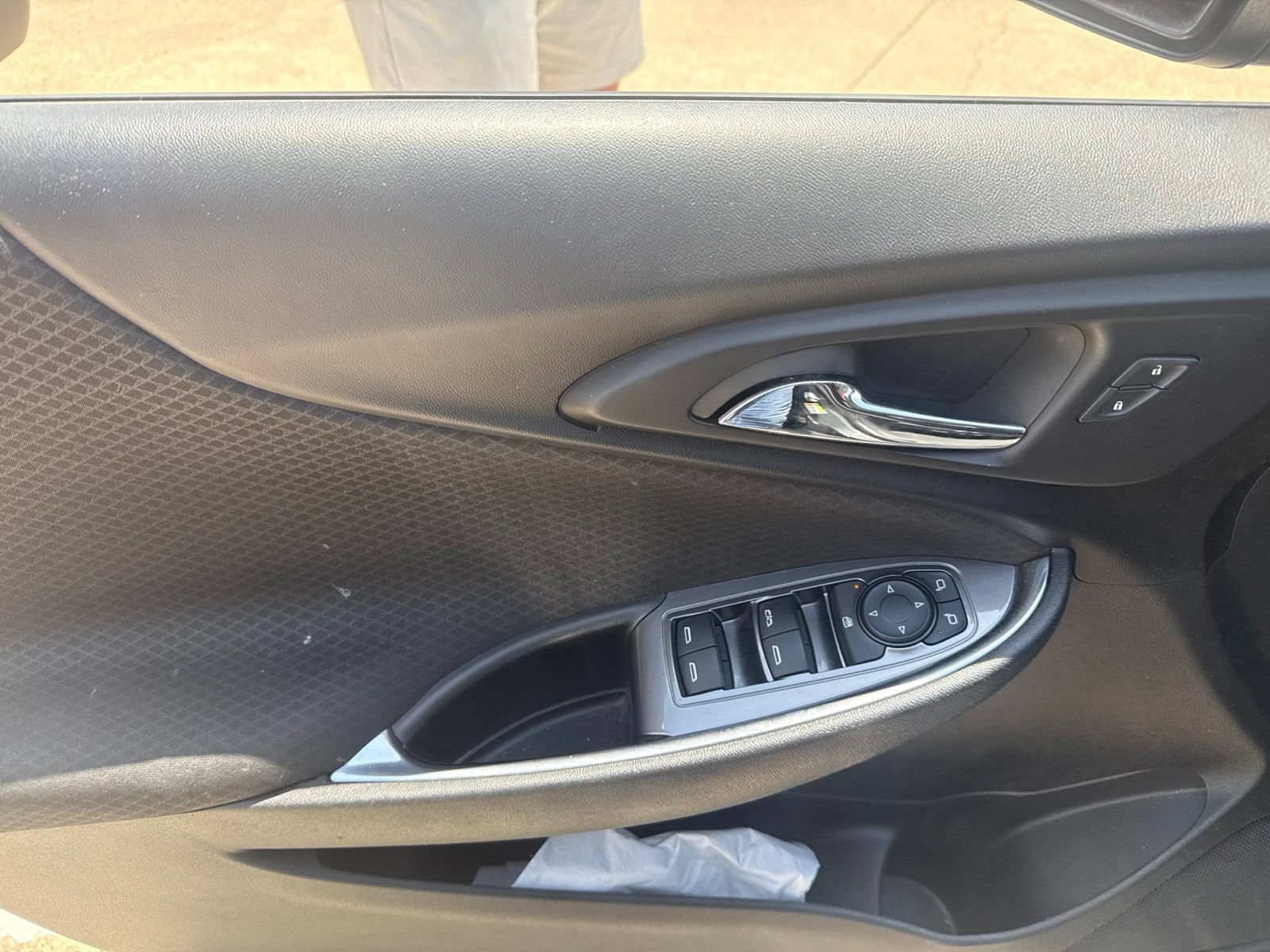 Used 2018 Chevrolet Malibu LT FWD image 10
