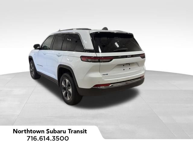 Used 2023 Jeep Grand Cherokee 4WD 4xe image 3