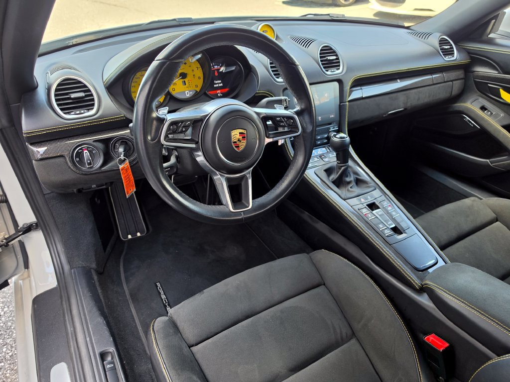 Used 2021 Porsche 718 Boxster Spyder RWD image 23