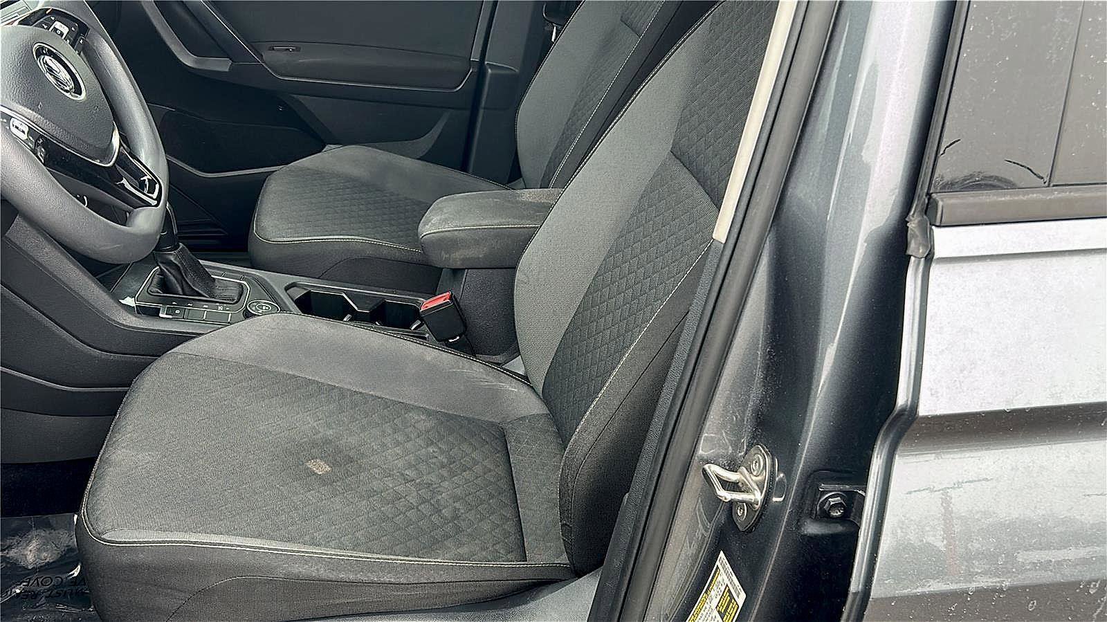 Used 2021 Volkswagen Tiguan S image 9