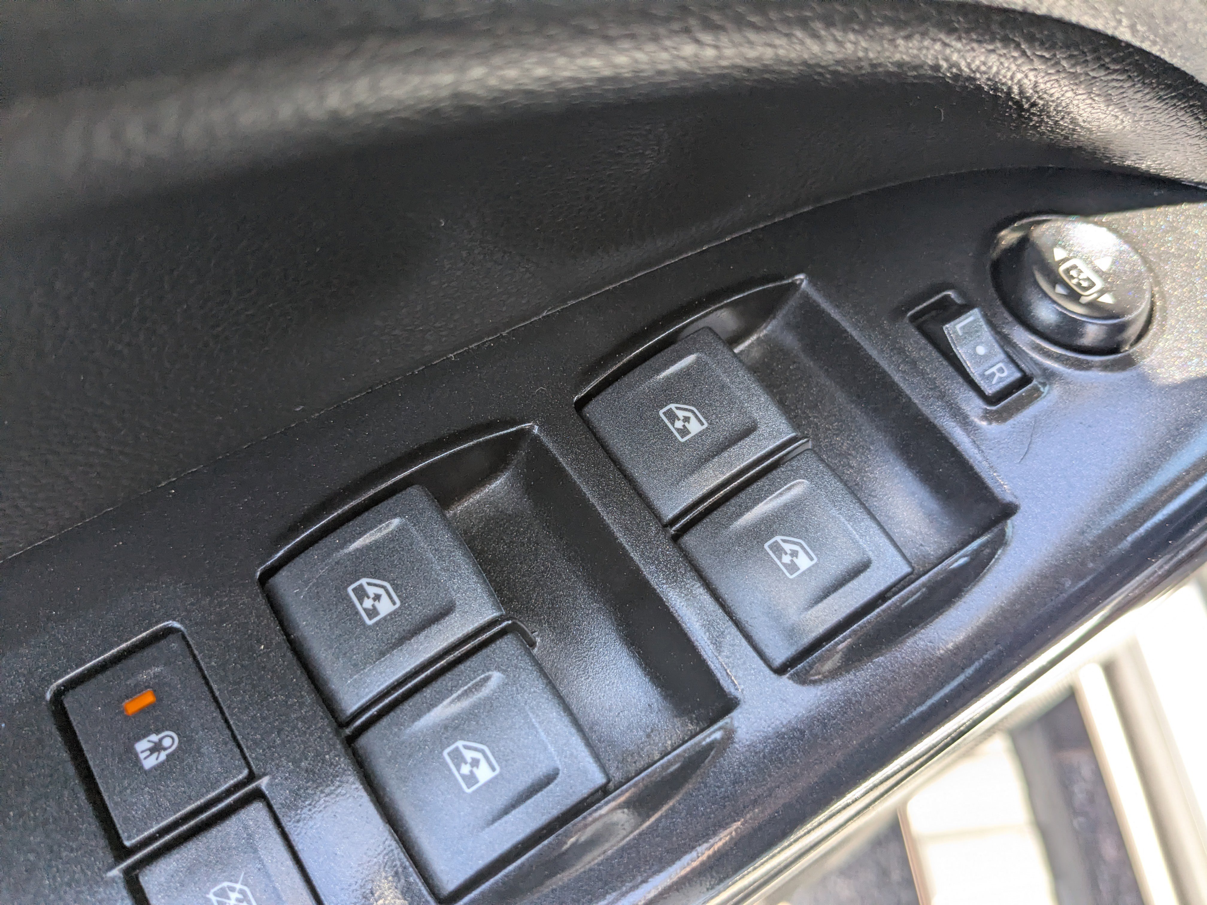 Used 2018 GMC Canyon Denali RWD image 22