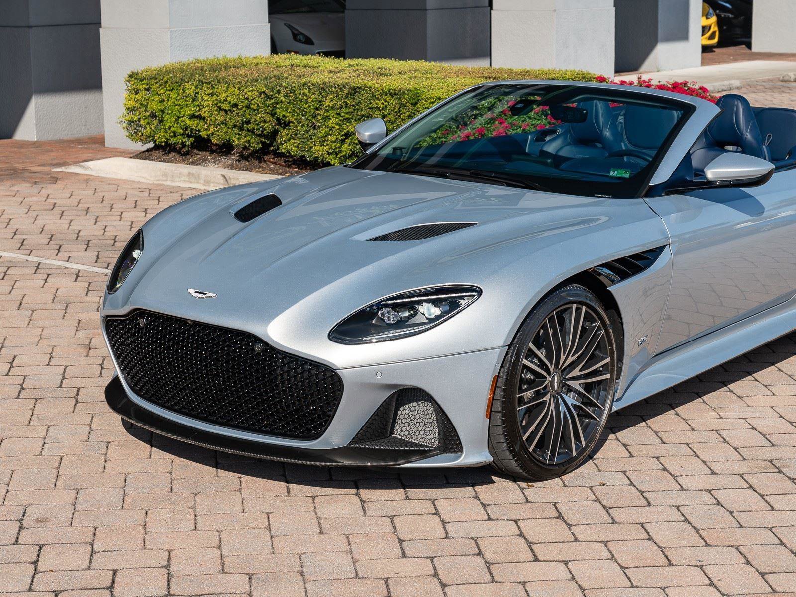 Used 2020 Aston Martin DBS Superleggera Volante image 45