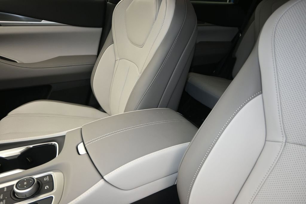 New 2027 INFINITI QX60 Luxe w/ Cargo Package FWD image 14