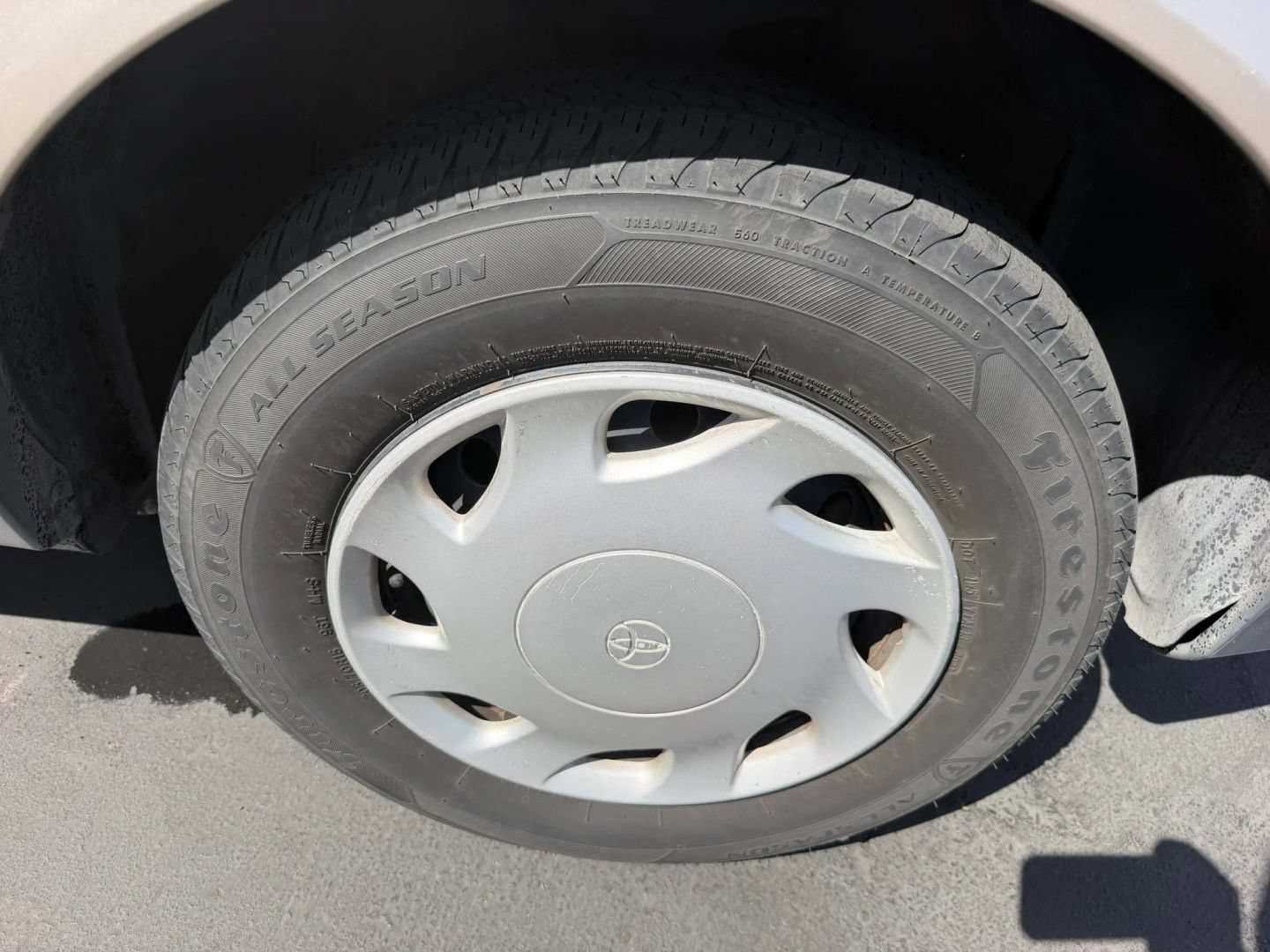 Used 2000 Toyota Sienna CE w/ CE Extra Value Pkg FWD image 29