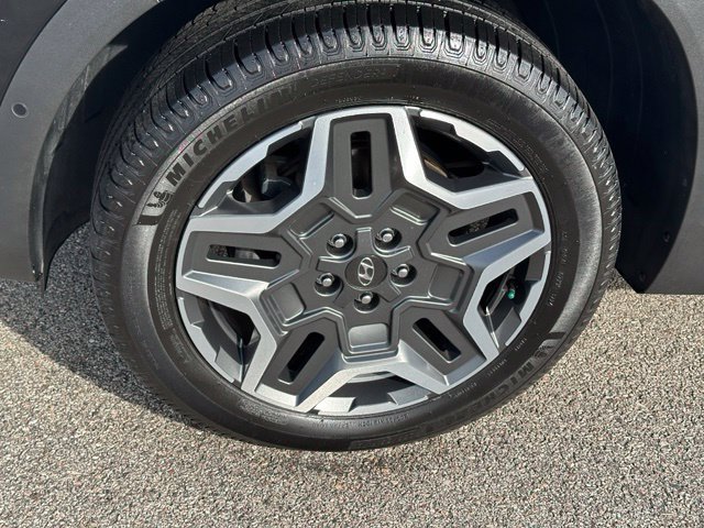 Used 2022 Hyundai Santa Fe Limited AWD/4WD image 7