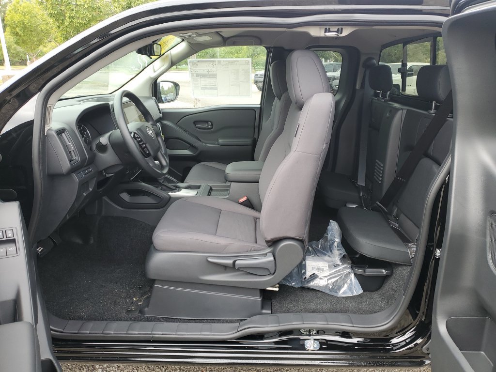New 2027 Nissan Frontier S RWD image 13