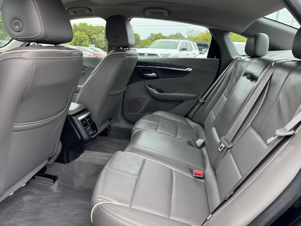 Used 2015 Chevrolet Impala LTZ FWD image 35