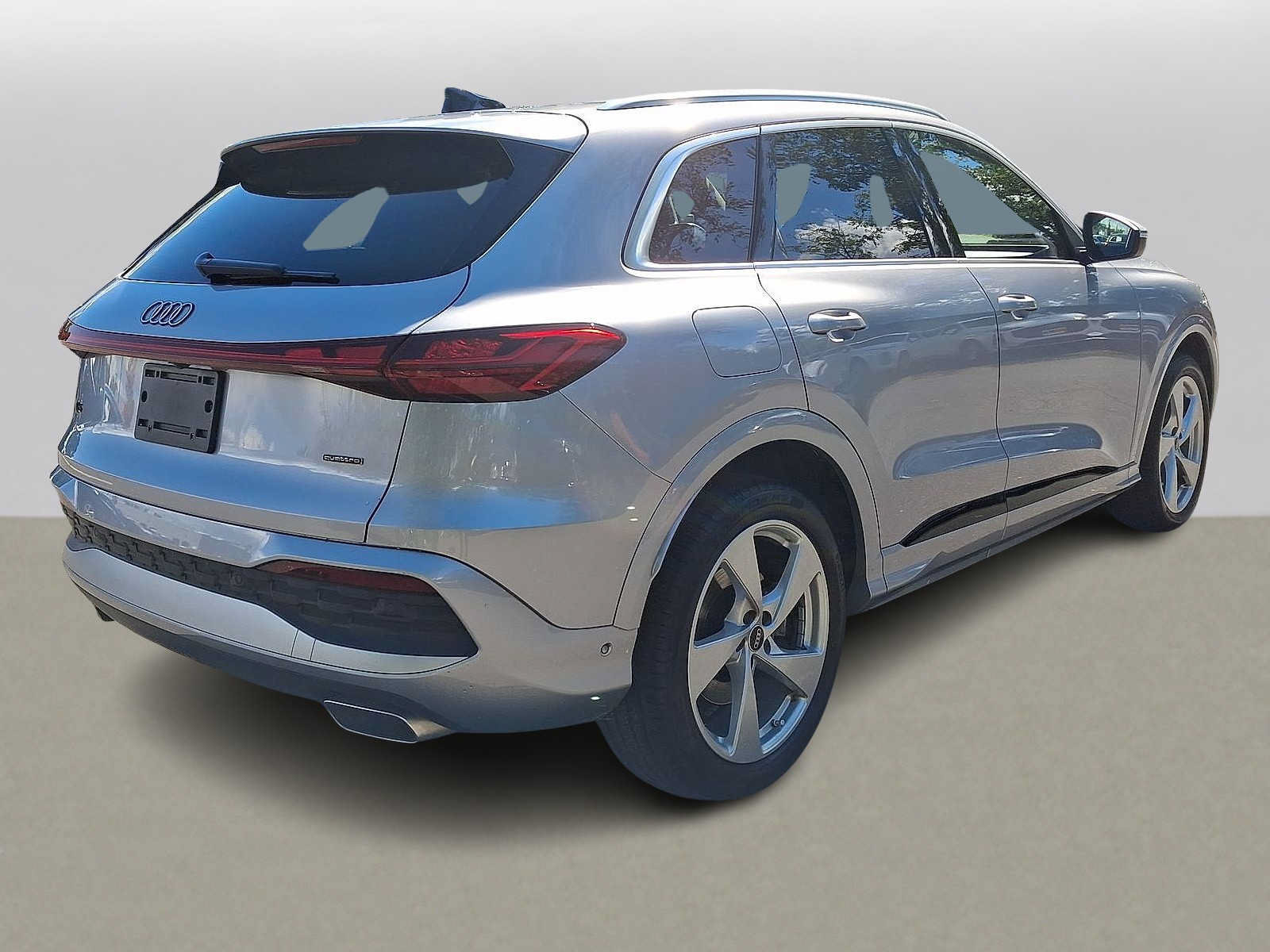 Used 2025 Audi Q5 Prestige AWD/4WD image 31