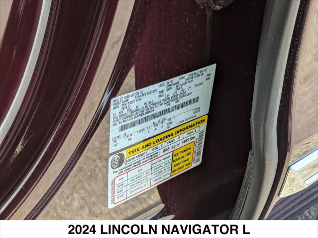 Used 2024 Lincoln Navigator L Reserve AWD/4WD image 26