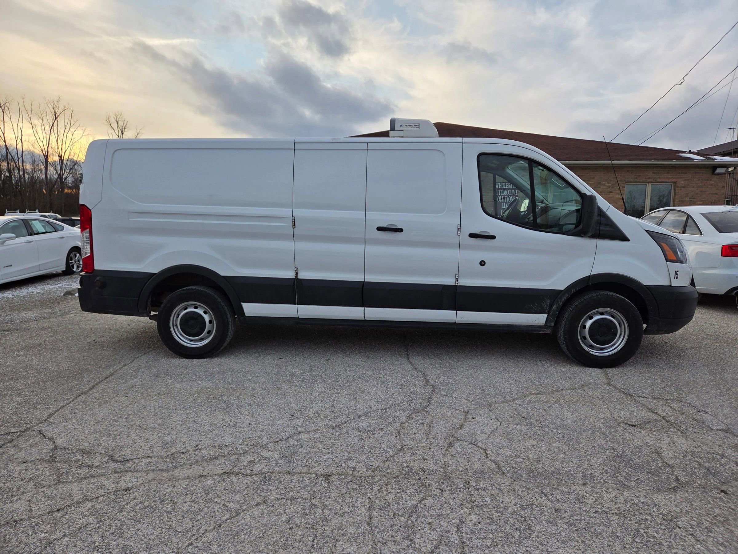 Used 2019 Ford Transit 250 148 Low Roof image 4
