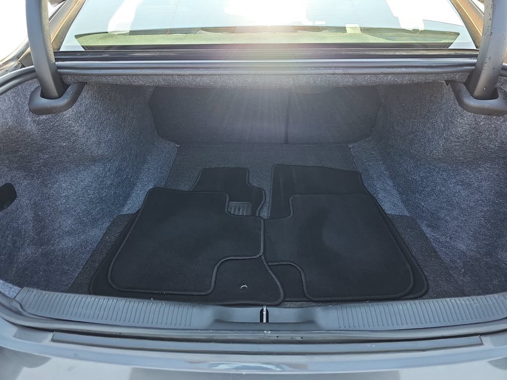 Used 2019 Dodge Charger R/T RWD image 28