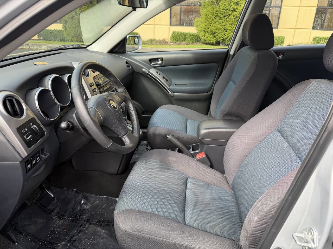 Used 2006 Toyota Matrix XR image 11