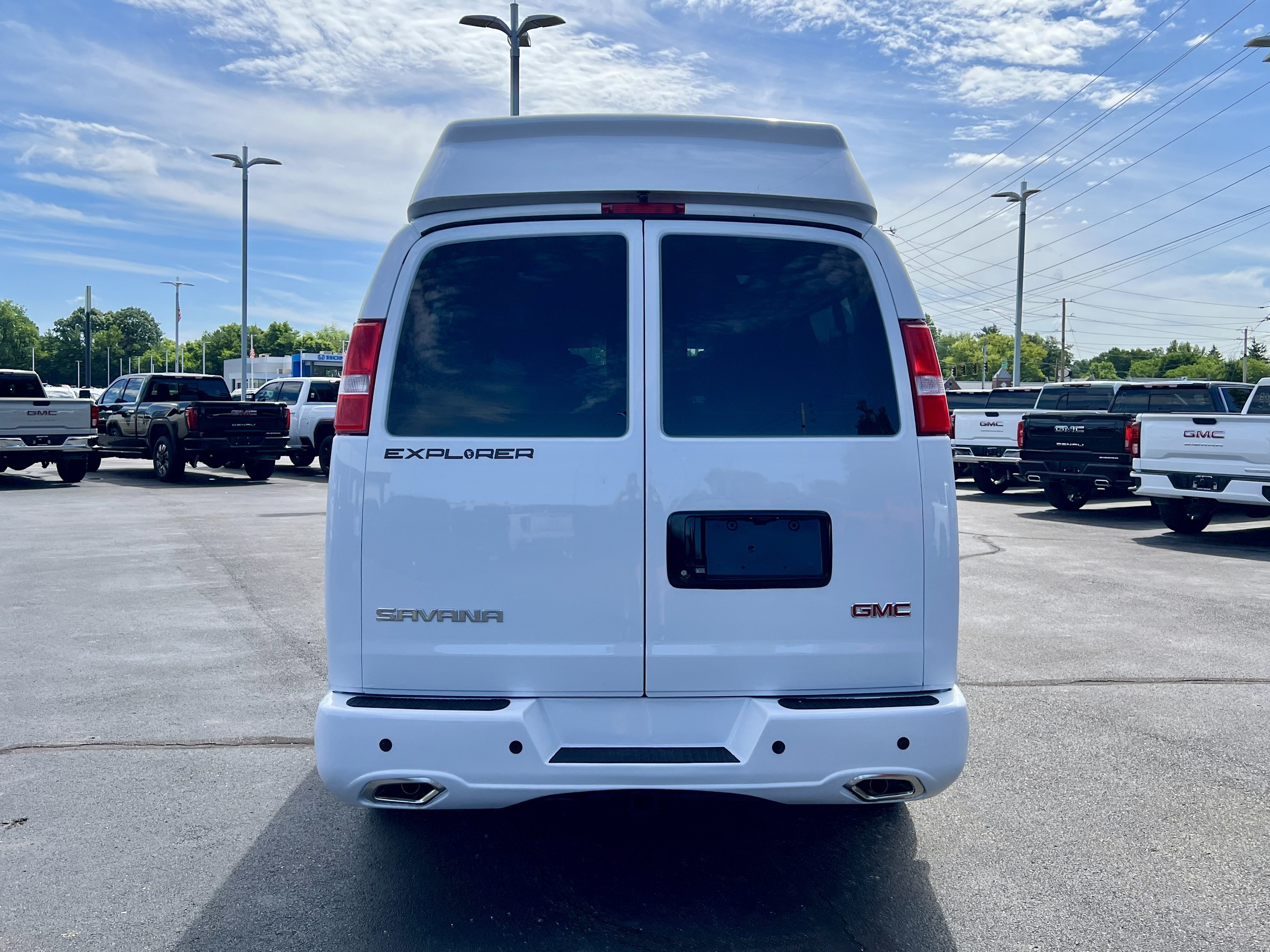 New 2026 GMC Savana 2500 Extended w/ Driver Convenience Package RWD image 4