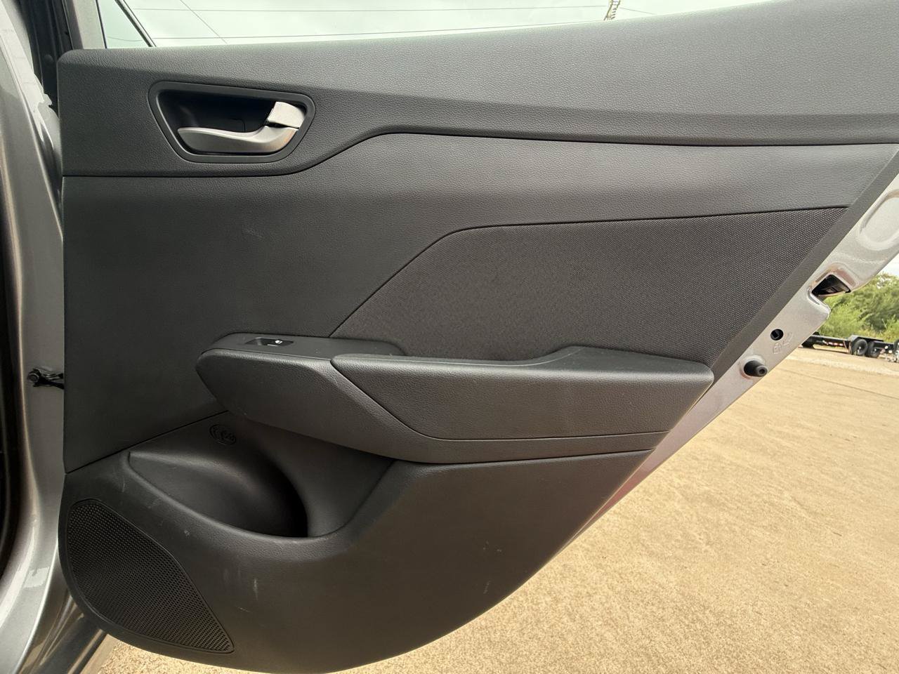 Used 2021 Hyundai Accent SE FWD image 39