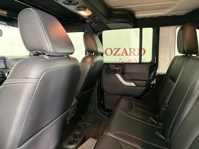 Used 2016 Jeep Wrangler Unlimited Rubicon AWD/4WD image 14