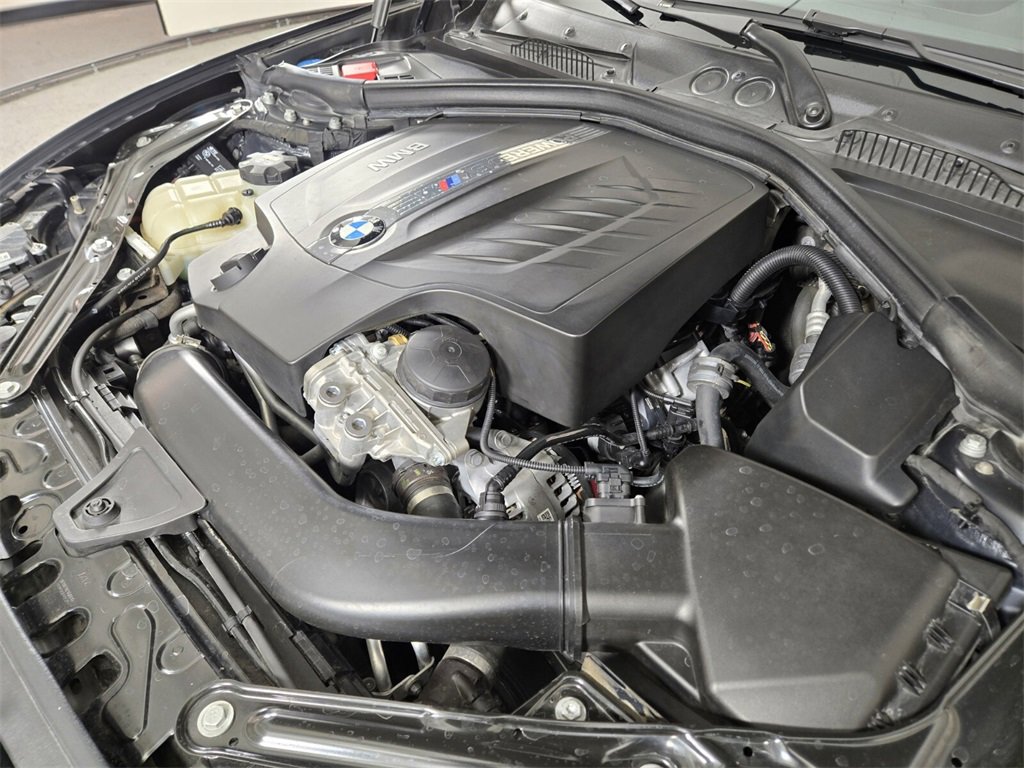 Used 2018 BMW M2 image 23