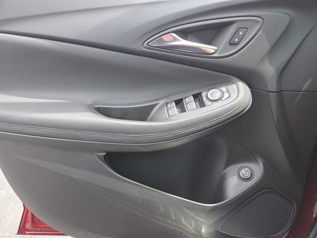 Used 2023 Buick Encore GX Select w/ Sport Touring Package FWD image 32