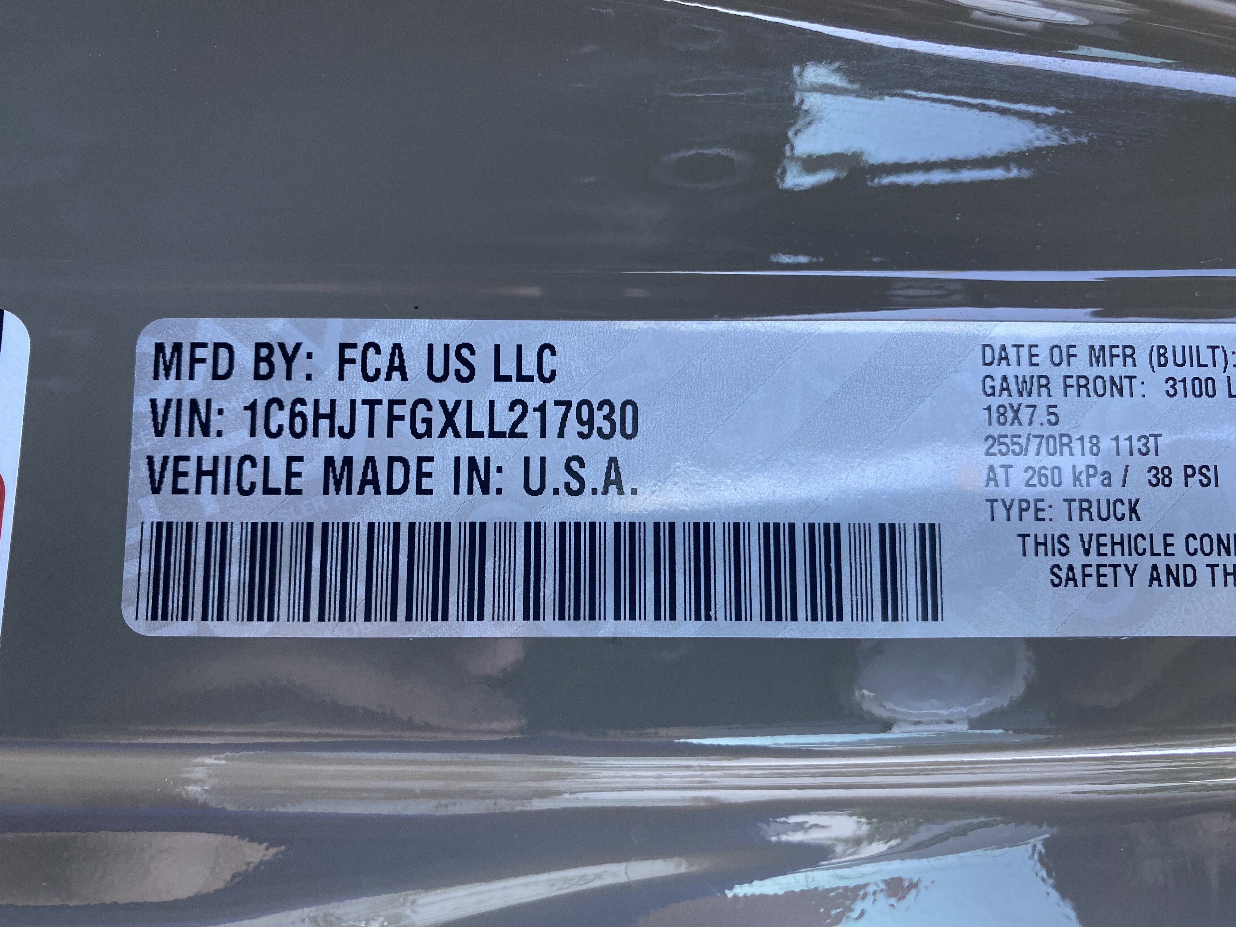 Used 2020 Jeep Gladiator Overland w/ Popular Equipment Package AWD/4WD image 39