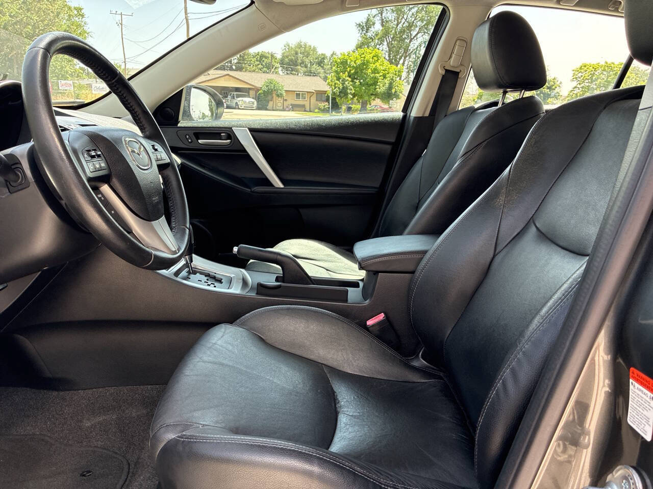 Used 2011 MAZDA MAZDA3 s Grand Touring w/ Tech Pkg FWD image 7