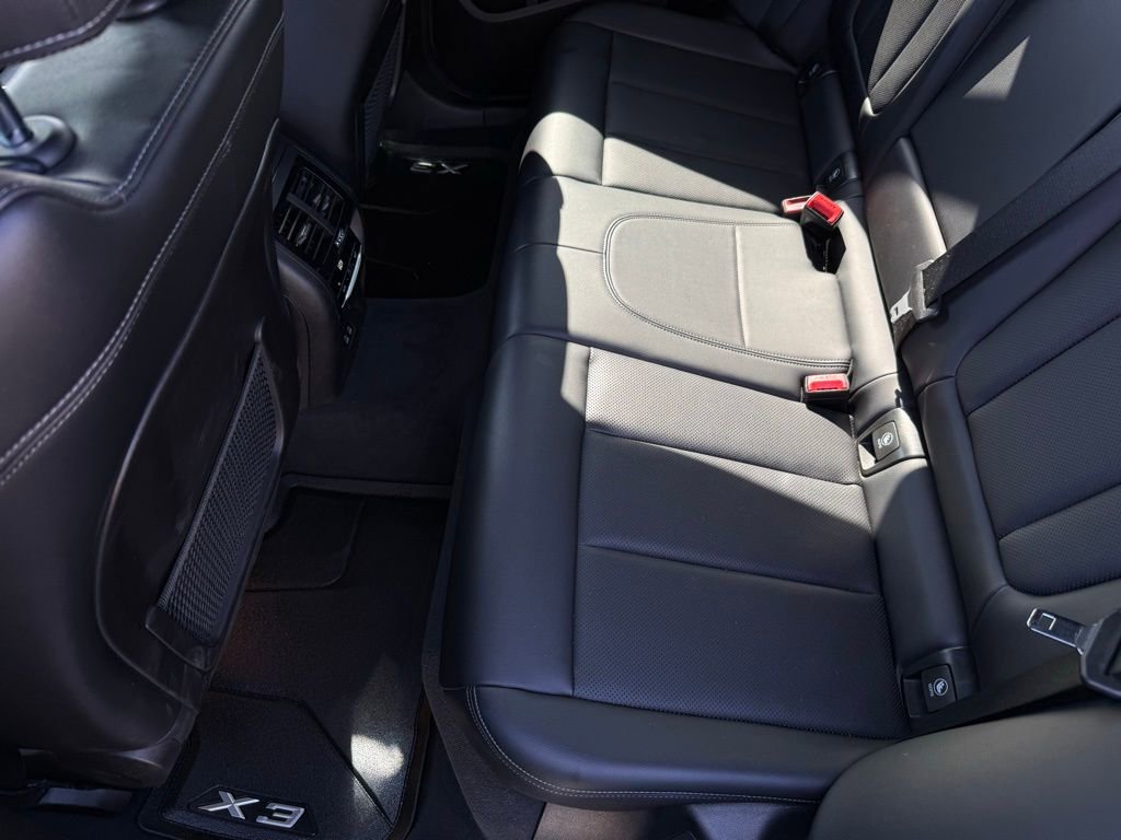 Used 2023 BMW X3 sDrive30i w/ Convenience Package image 11