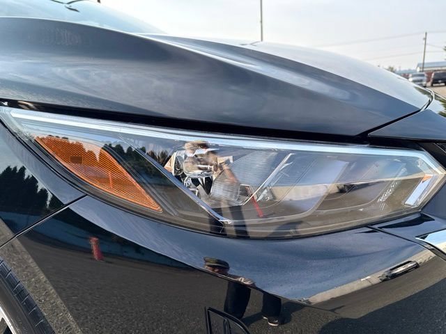 Used 2024 Nissan Sentra SV w/ All-Weather Package FWD image 9
