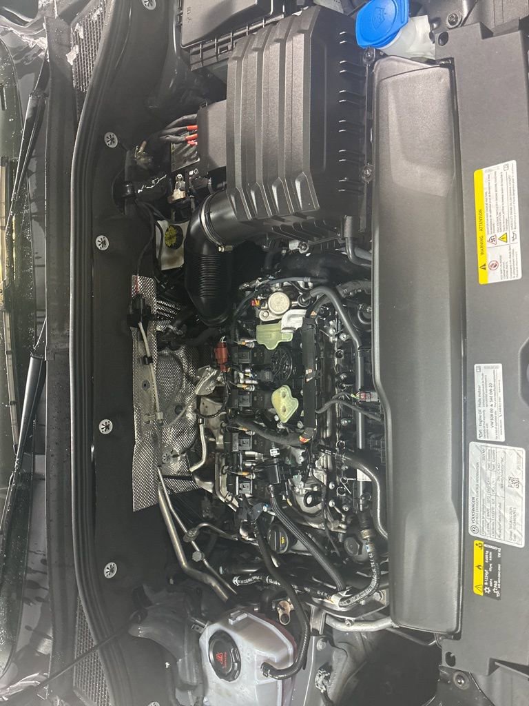 Used 2025 Volkswagen Atlas Peak Edition SE image 25