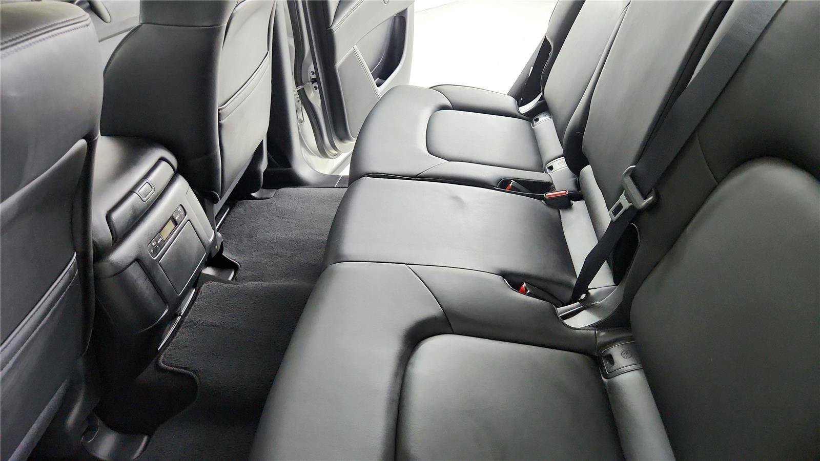 Certified 2024 Nissan Armada SV w/ Cargo Package AWD/4WD image 15