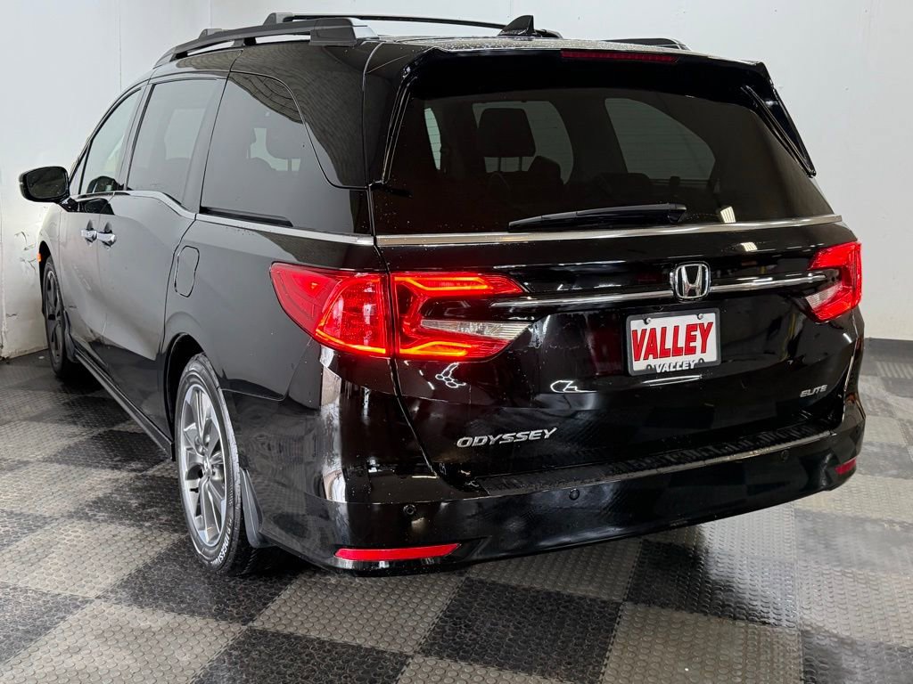 Used 2024 Honda Odyssey Elite image 6
