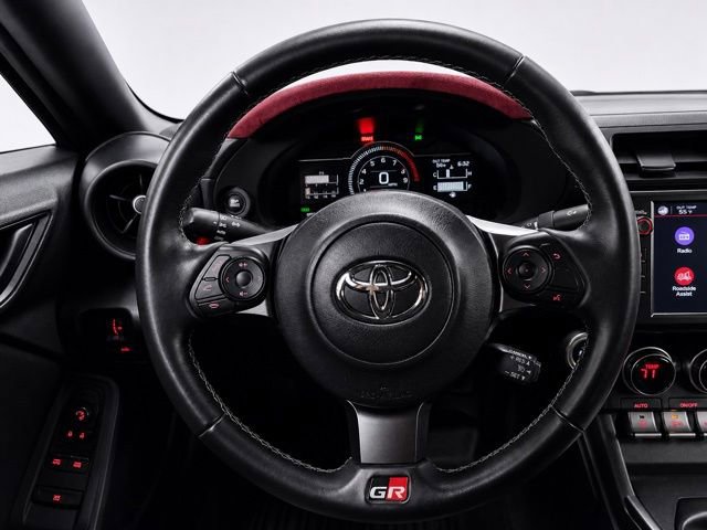 Used 2022 Toyota GR86 RWD image 25