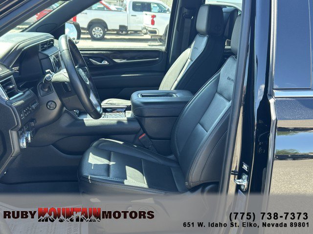 Used 2023 GMC Yukon Denali w/ Advanced Technology Package AWD/4WD image 11